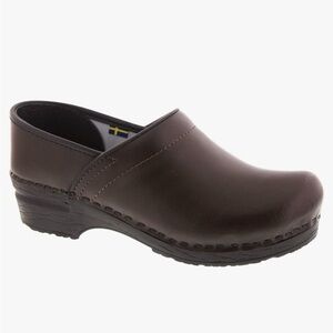BJORK Swedish Comfort Men's Professional Smooth Leather
Clogs (47 Men’s 13)